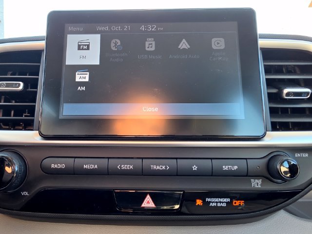 Used 2023 Hyundai Venue SEL FWD image 28