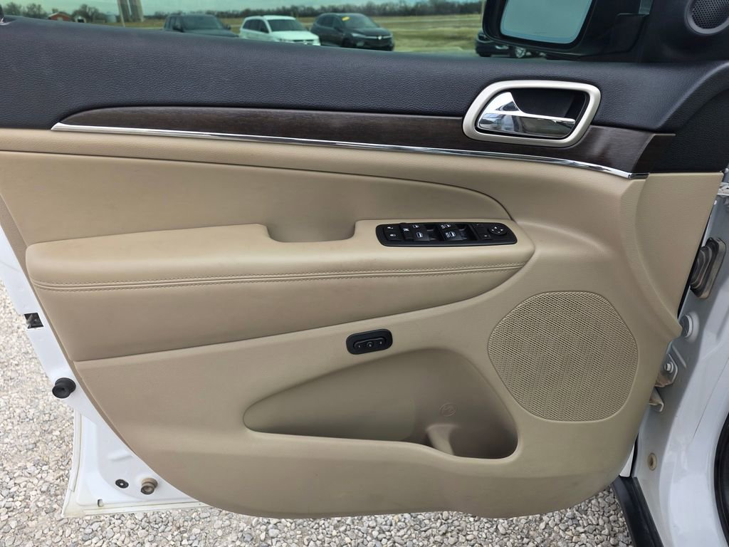 Used 2017 Jeep Grand Cherokee Limited w/ Trailer Tow Group IV image 10