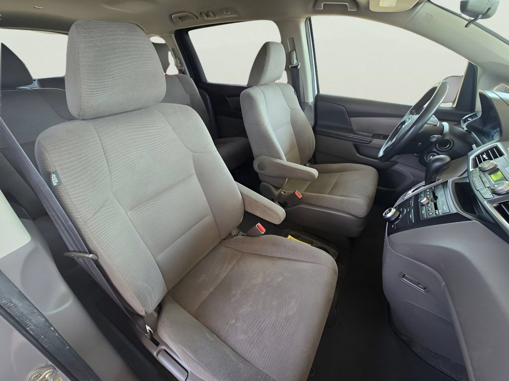 Used 2013 Honda Odyssey LX image 3