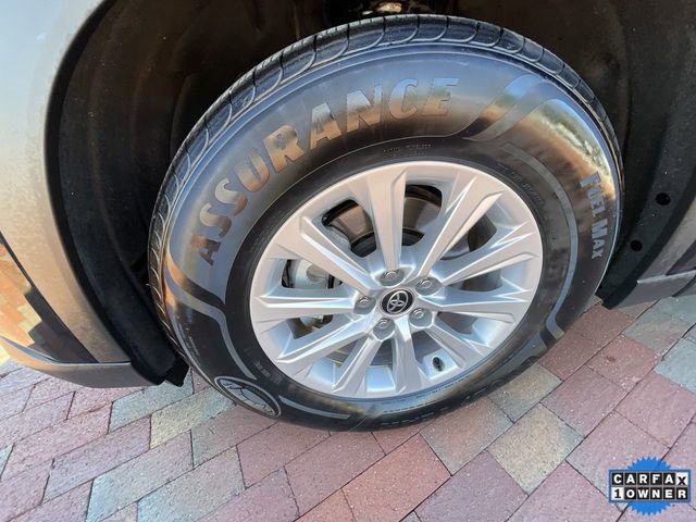 Used 2025 Toyota Grand Highlander AWD image 26