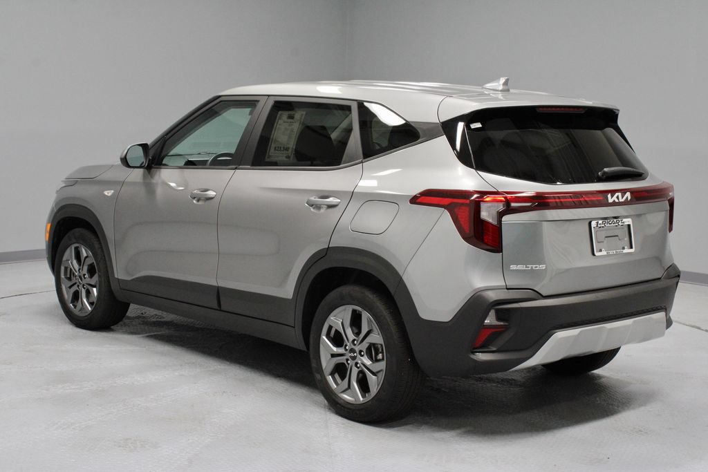 Used 2024 Kia Seltos LX AWD/4WD image 9