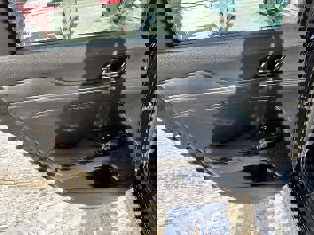 Used 2025 Kia K5 GT-Line image 12