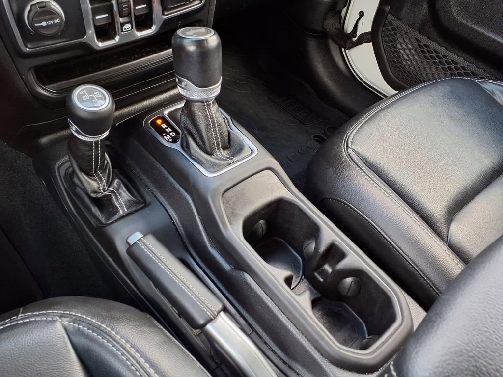 Used 2021 Jeep Wrangler Unlimited Sahara w/ Cold Weather Group image 30