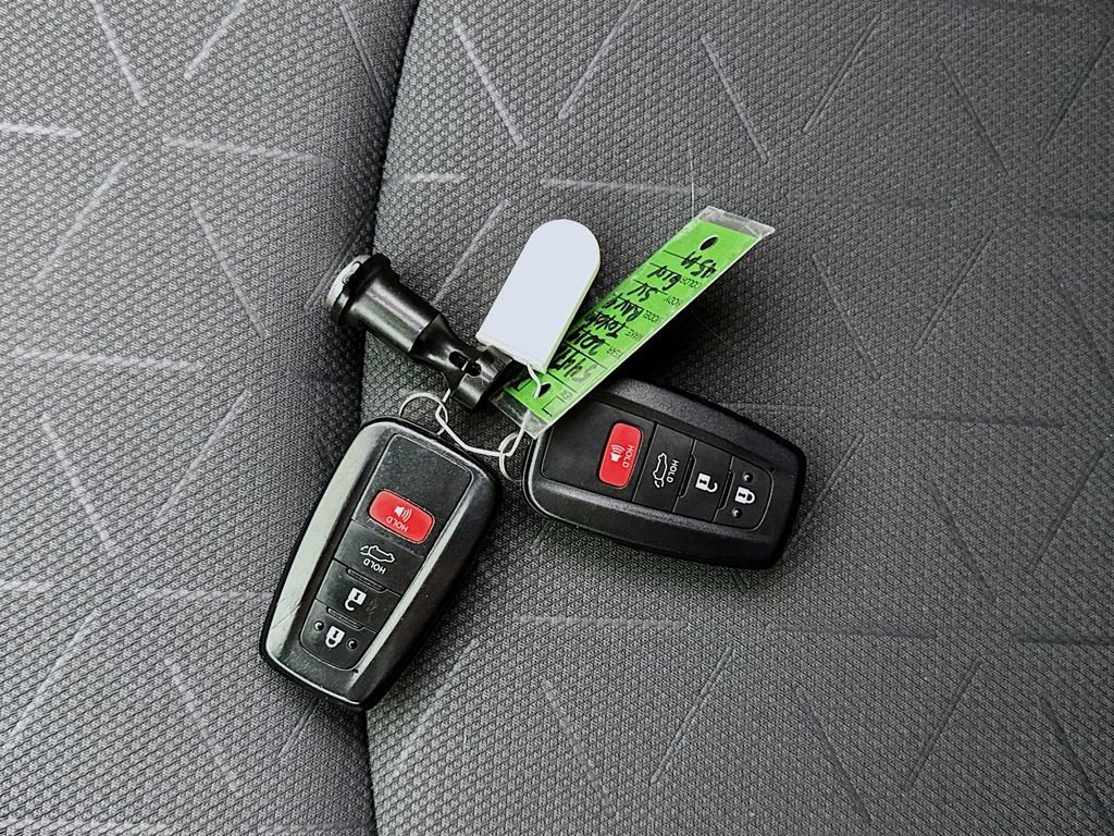 Used 2019 Toyota RAV4 XLE w/ Convenience Package image 33