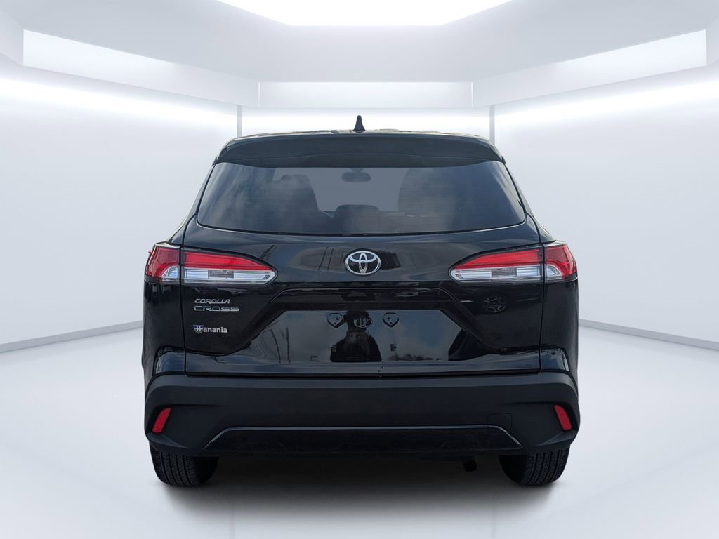 Used 2025 Toyota Corolla Cross L image 4