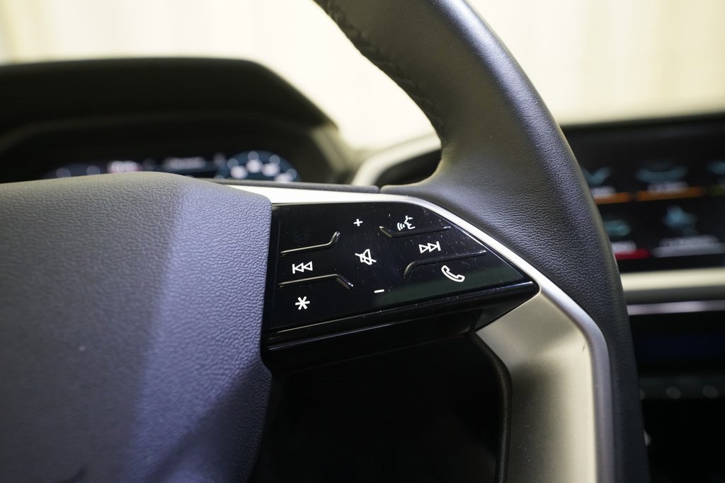 Used 2023 Audi Q4 e-tron Premium w/ Convenience Package image 24