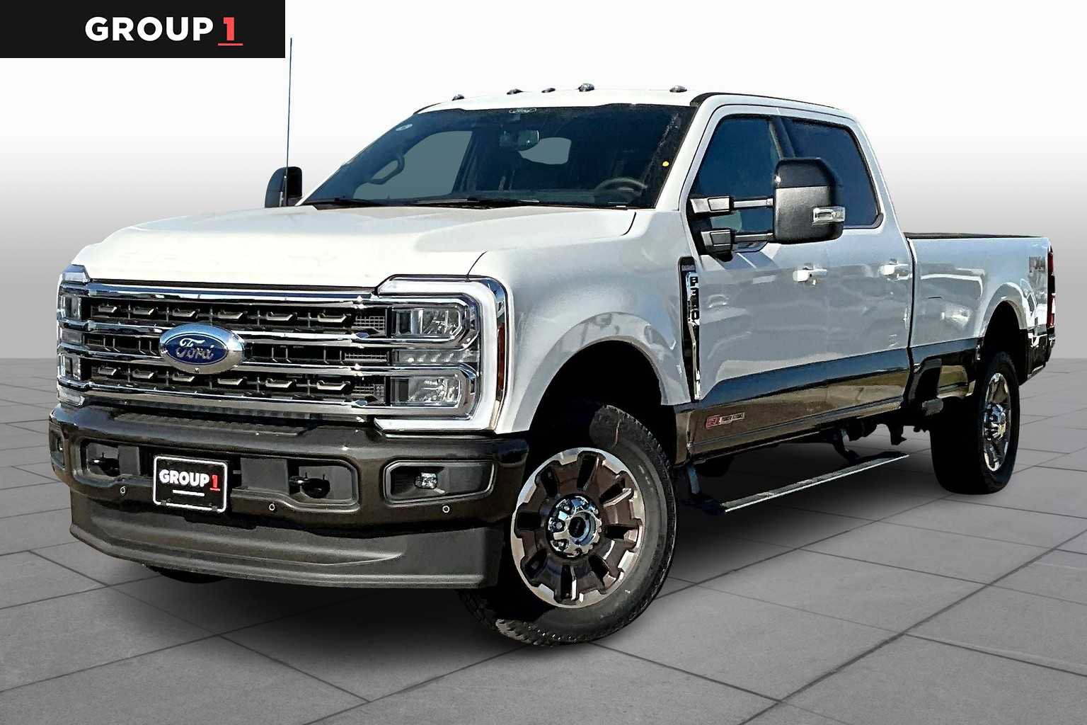 New 2025 Ford F350 King Ranch w/ FX4 Off-Road Package