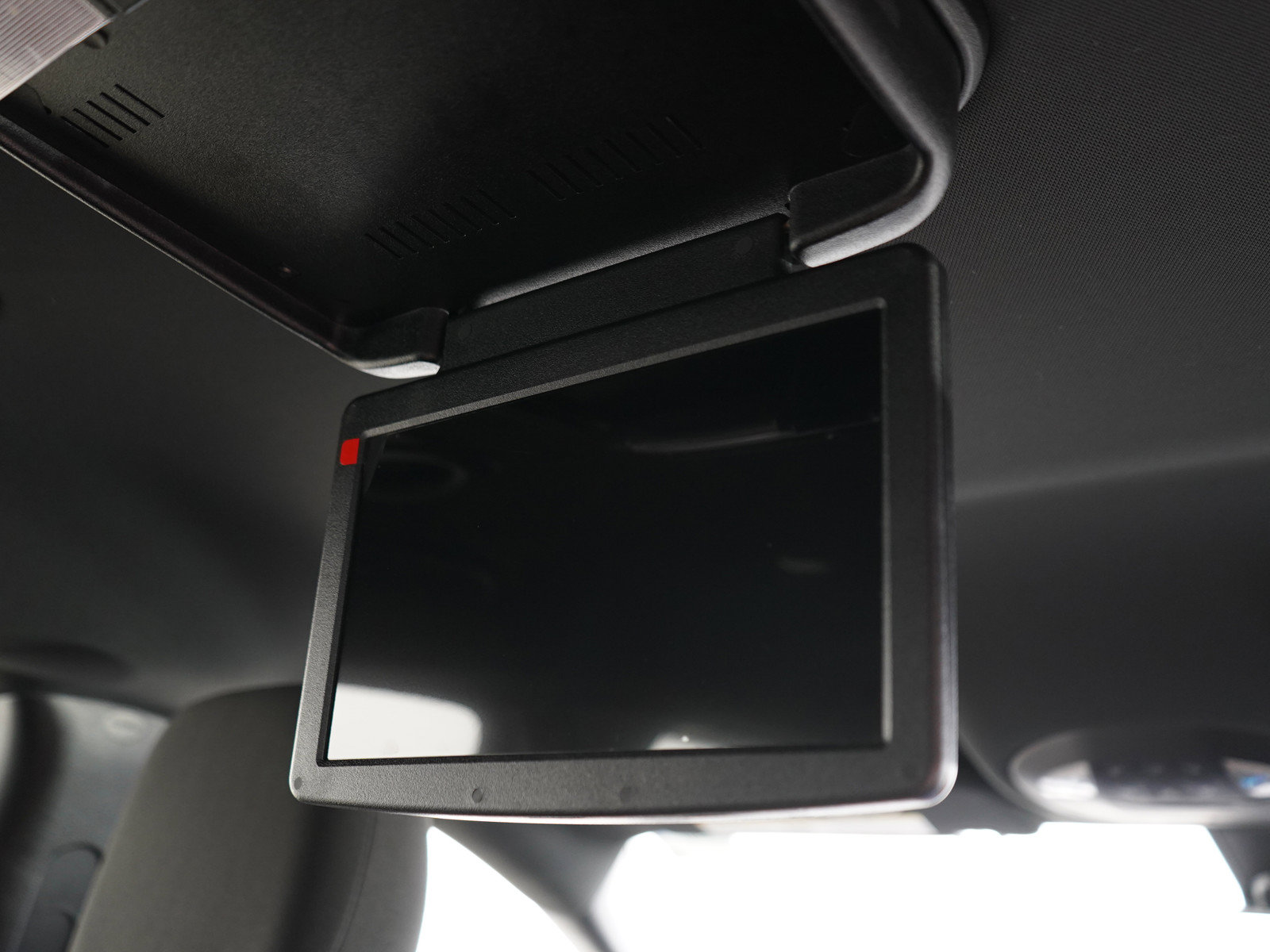 Used 2019 Chrysler Pacifica Touring Plus FWD image 17