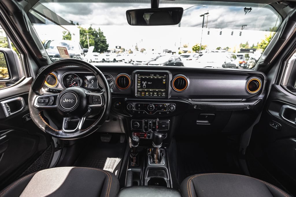 Used 2022 Jeep Gladiator Mojave w/ Trailer Tow Package AWD/4WD image 23