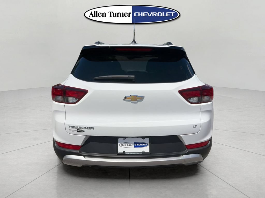 Used 2023 Chevrolet TrailBlazer LT FWD image 5