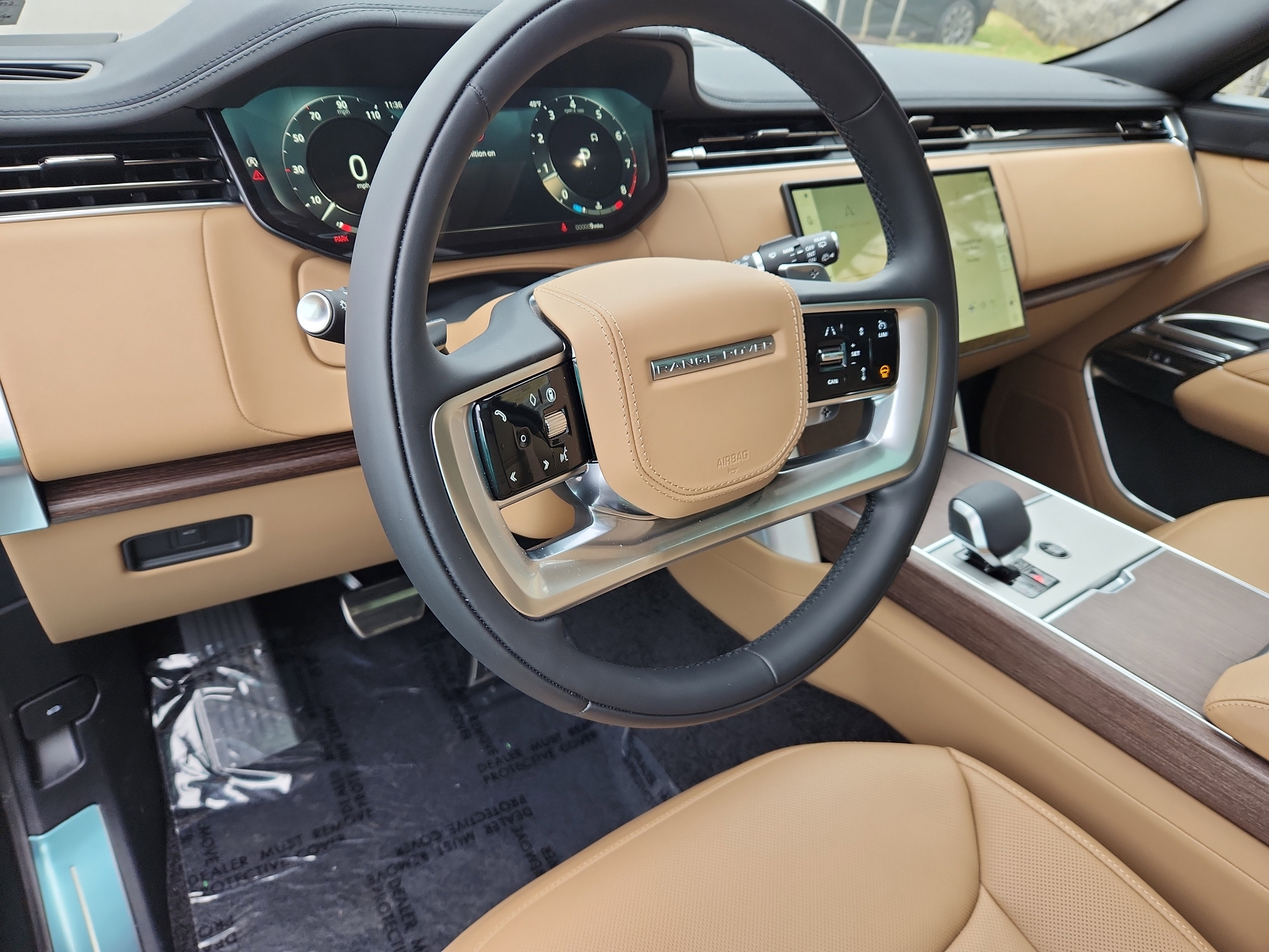 New 2025 Land Rover Range Rover SE image 15