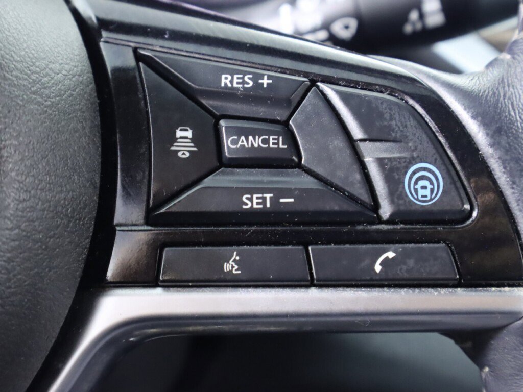 Used 2020 Nissan Altima 2.5 SL FWD image 13