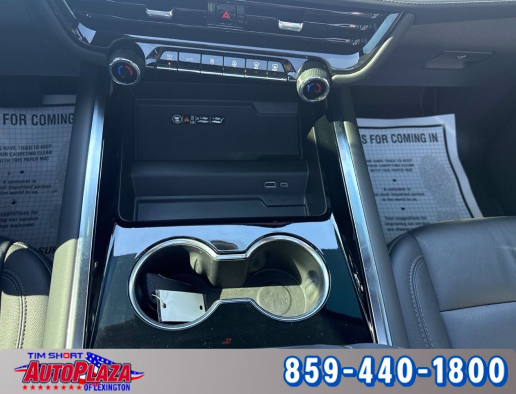 Used 2025 Chevrolet Tahoe Z71 w/ Comfort Package AWD/4WD image 18