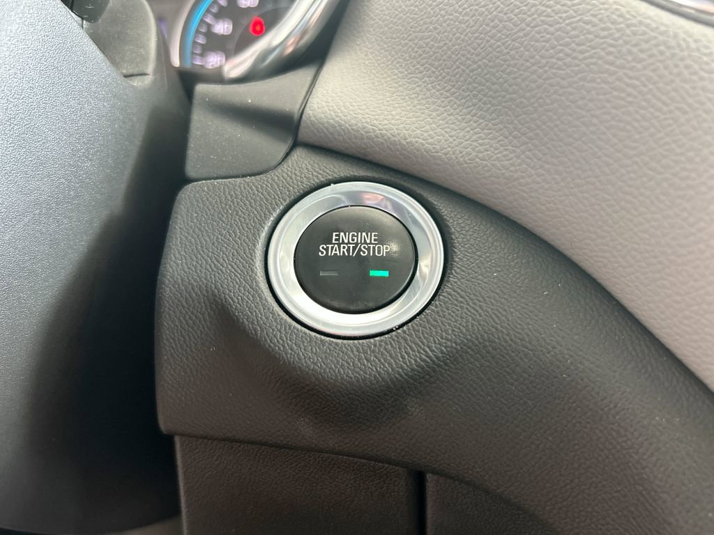 Used 2022 Chevrolet Equinox LS w/ LS Convenience Package FWD image 30