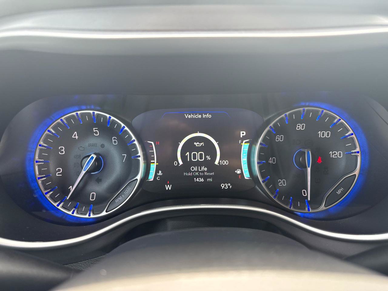 Used 2026 Chrysler Pacifica Select FWD image 33