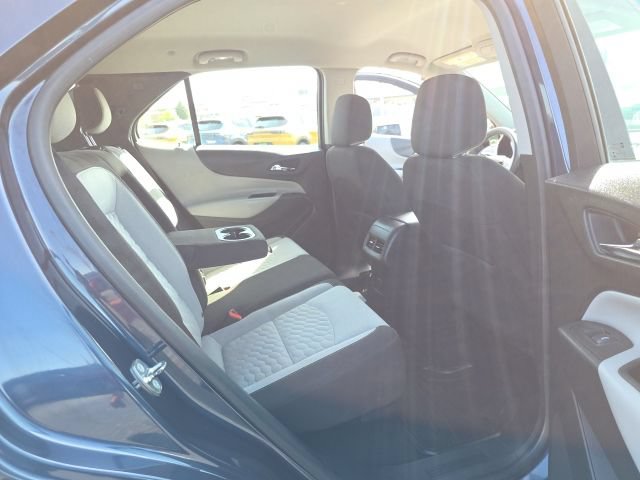 Used 2018 Chevrolet Equinox LS FWD image 36