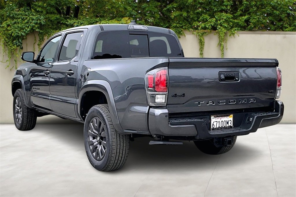 Used 2022 Toyota Tacoma Limited image 4