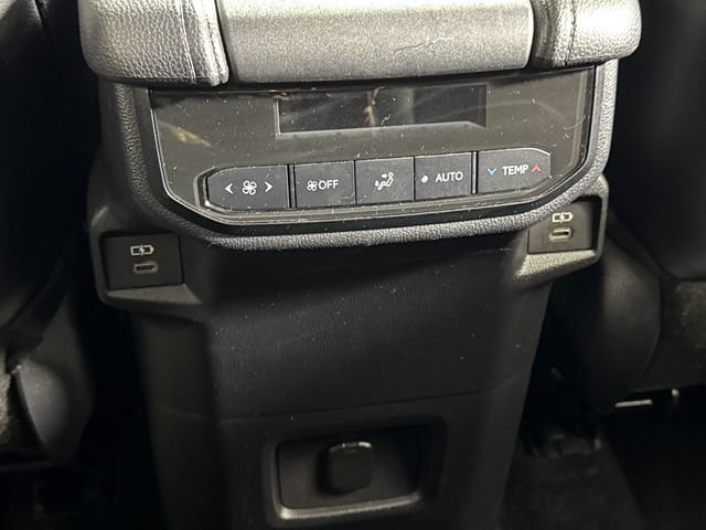 Used 2025 Toyota Grand Highlander AWD image 28