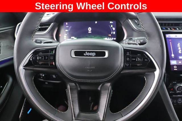 Used 2022 Jeep Grand Cherokee Overland AWD/4WD image 23