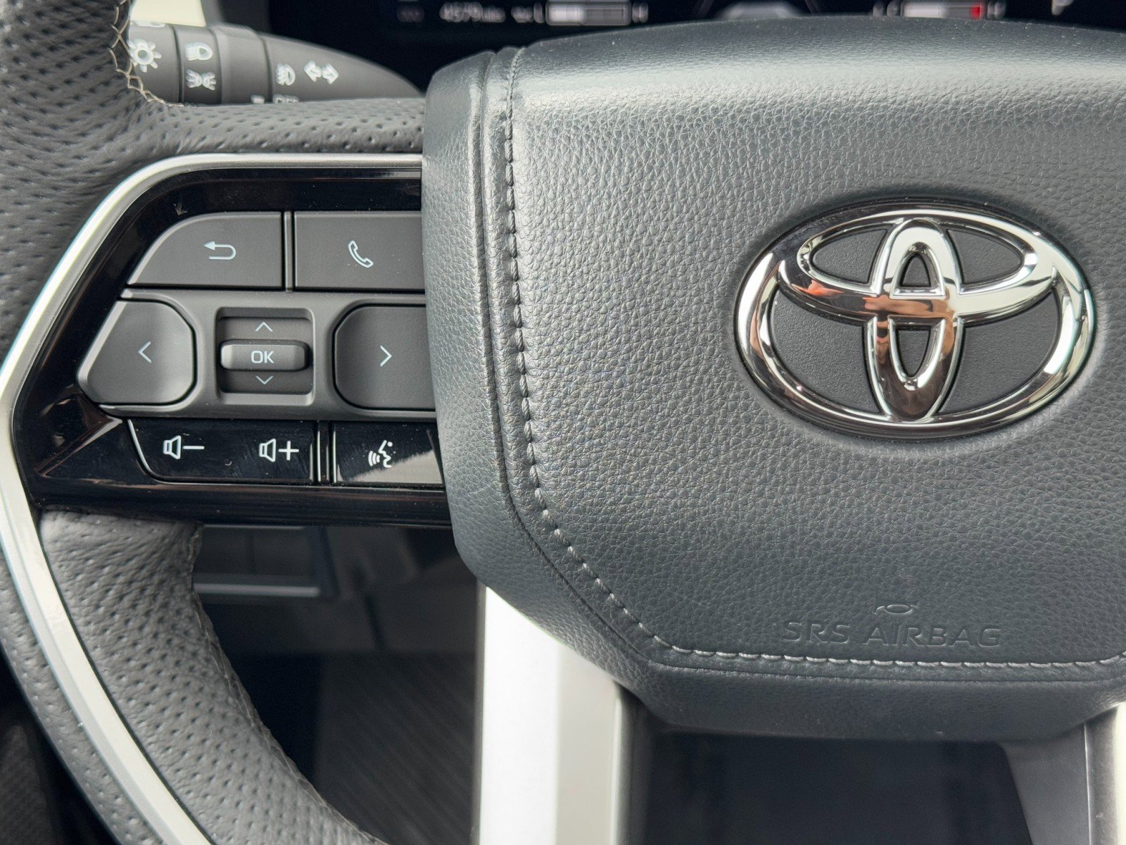 Used 2024 Toyota Sequoia Capstone image 24