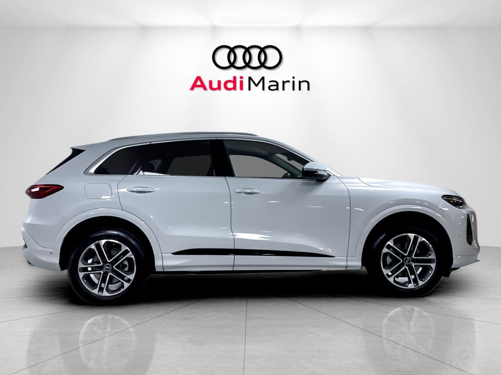 Used 2025 Audi Q5 Premium w/ Convenience Package AWD/4WD image 6