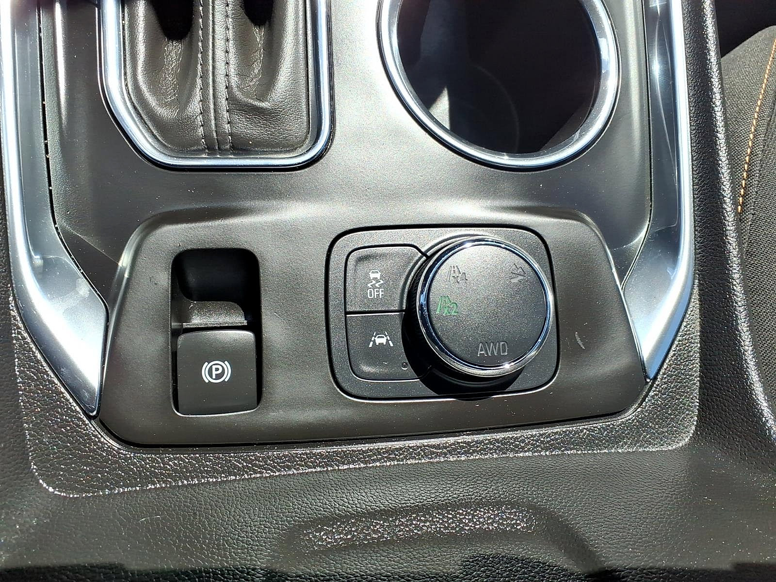 Certified 2020 Chevrolet Traverse LT w/ Driver Confidence II Package image 17