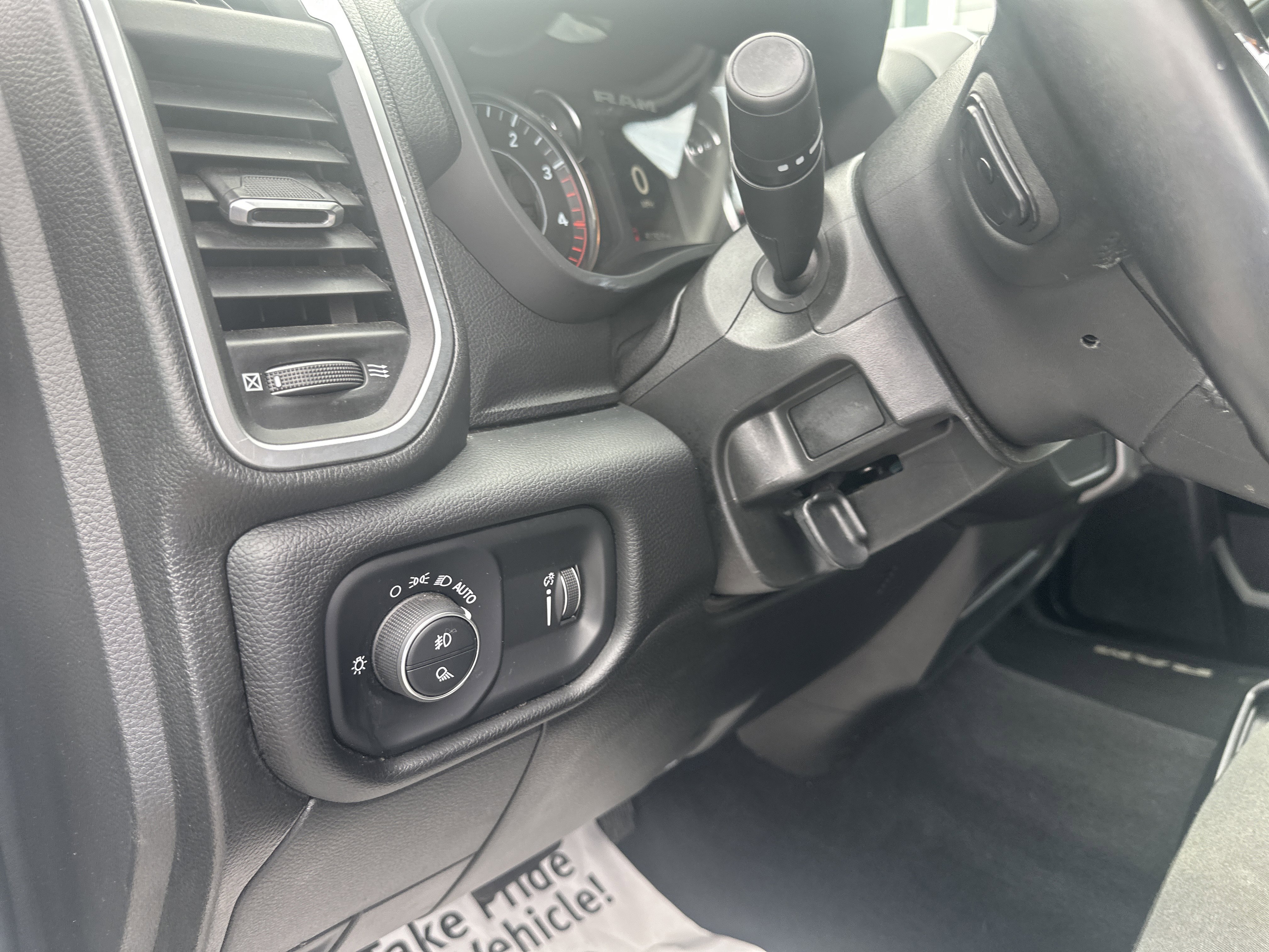 Used 2024 RAM 2500 Big Horn image 33