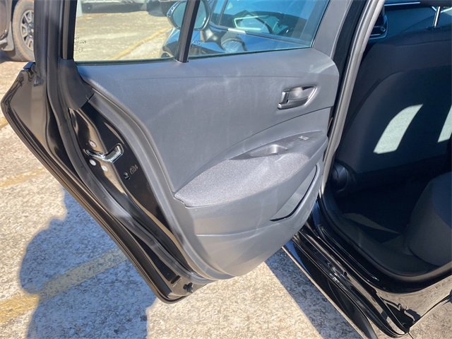 Used 2025 Toyota Corolla LE image 15