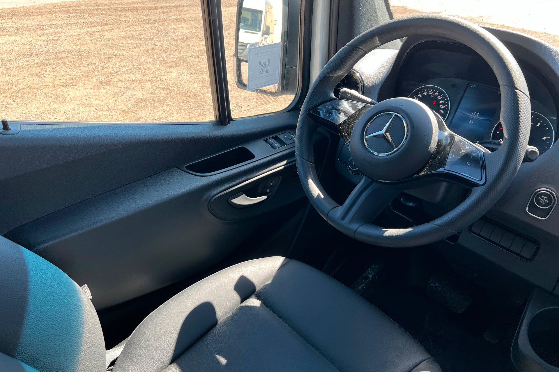 New 2025 Mercedes-Benz Sprinter 2500 image 11