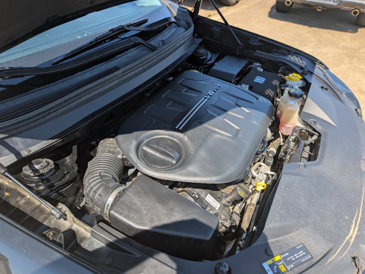 Used 2022 Jeep Cherokee Latitude AWD/4WD image 19