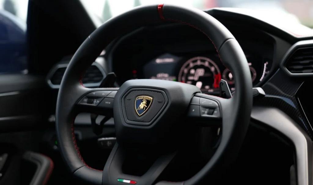 Used 2024 Lamborghini Urus Performante image 8