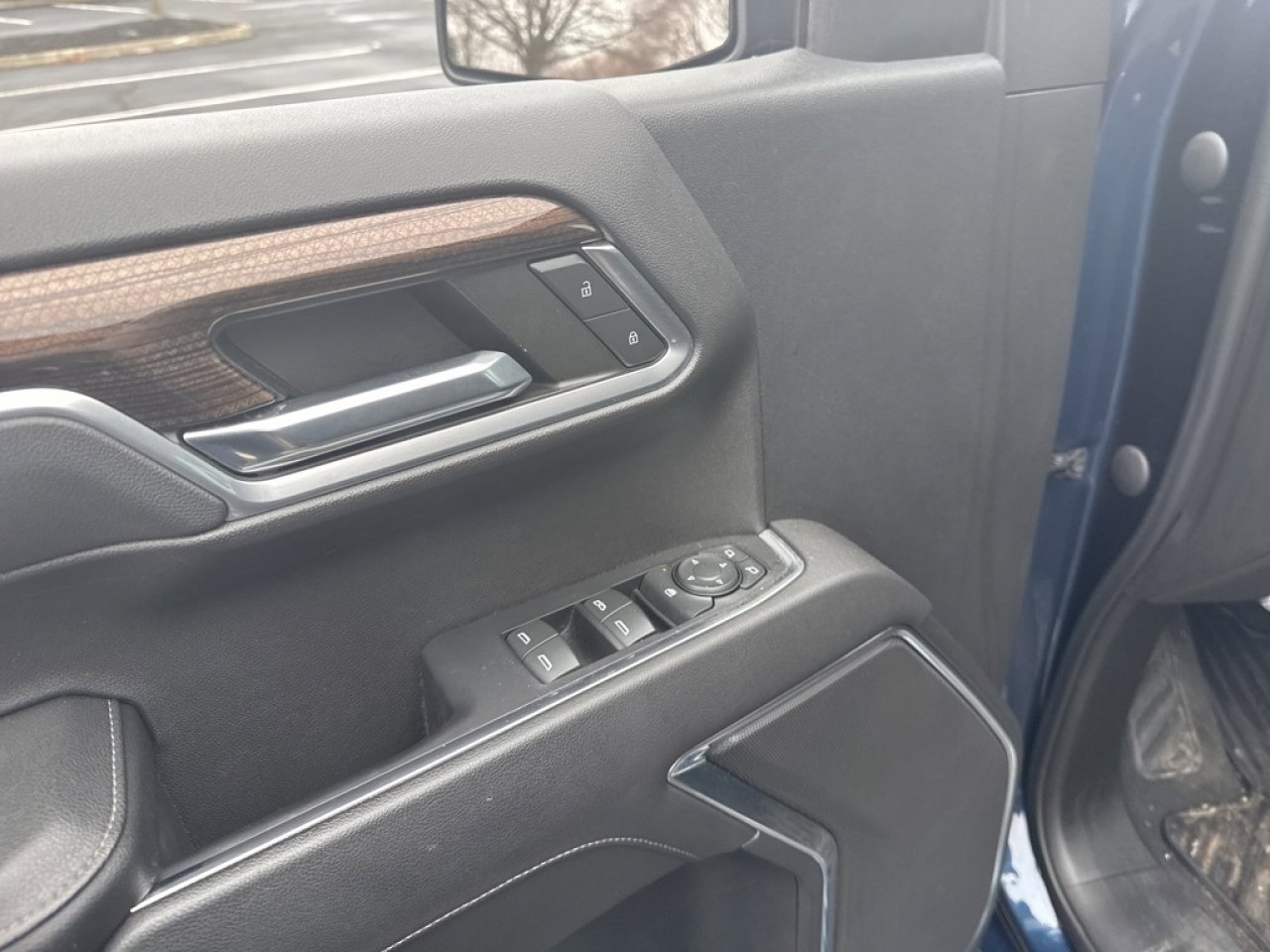 Used 2022 Chevrolet Silverado 1500 LT image 22