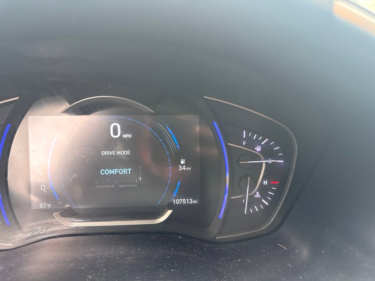 Used 2019 Hyundai Santa Fe SEL FWD image 12