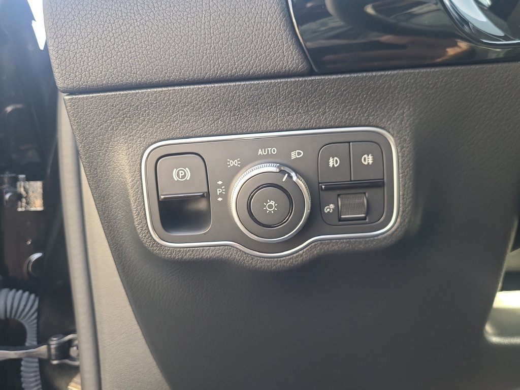 Certified 2026 Mercedes-Benz GLA 250 4MATIC image 26
