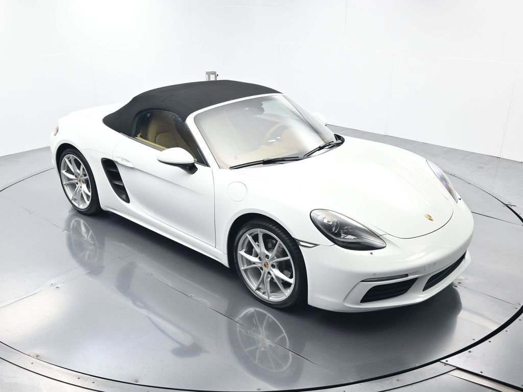 Certified 2017 Porsche 718 Boxster RWD image 38