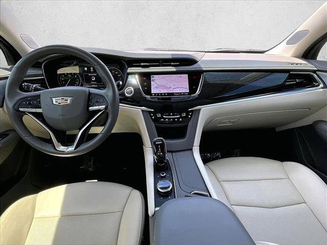 Certified 2025 Cadillac XT6 Premium Luxury w/ Technology Package FWD image 16