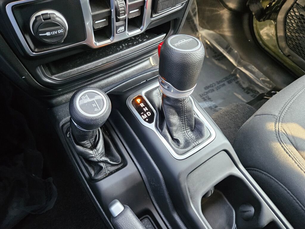 Used 2021 Jeep Gladiator Sport image 24