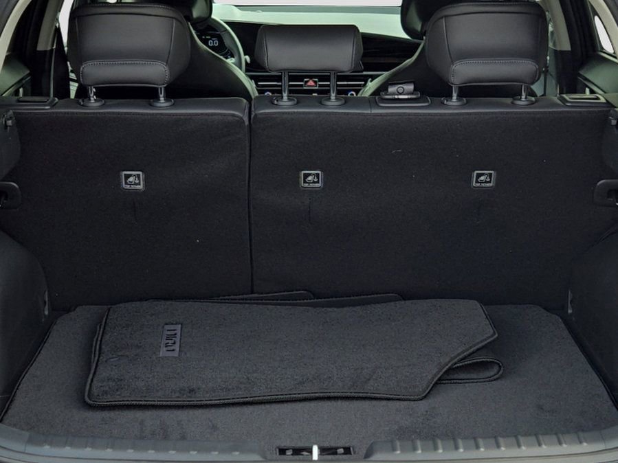 New 2025 Kia Niro EX Touring image 14