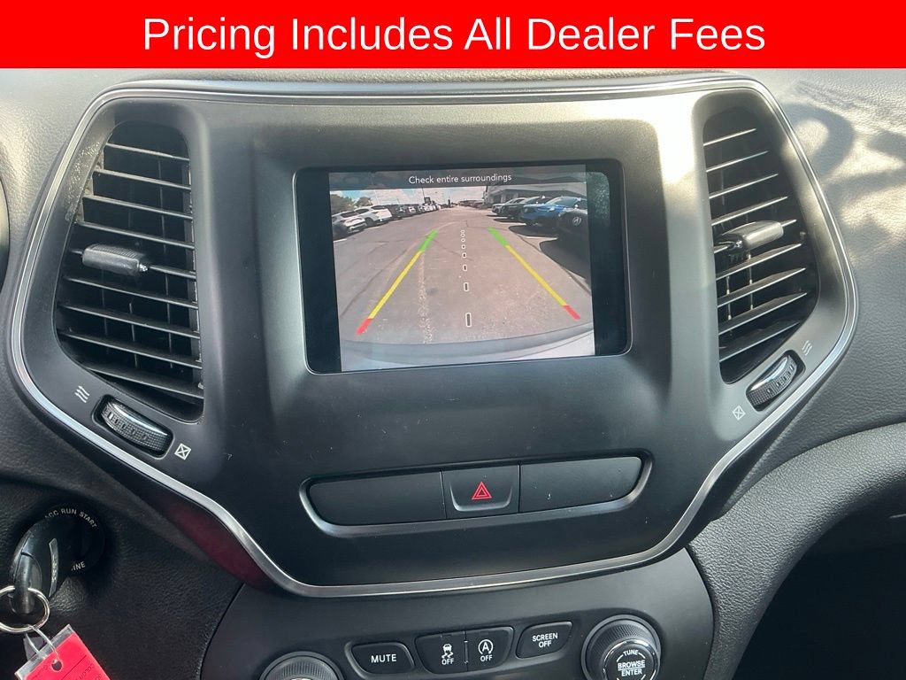 Used 2020 Jeep Cherokee Latitude FWD image 17