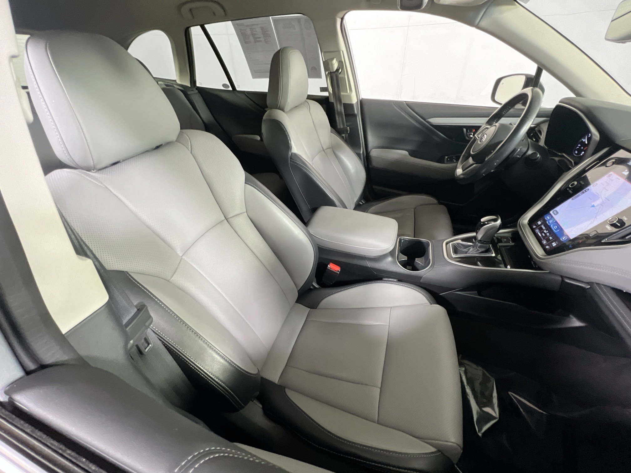 Used 2022 Subaru Outback Limited XT image 28