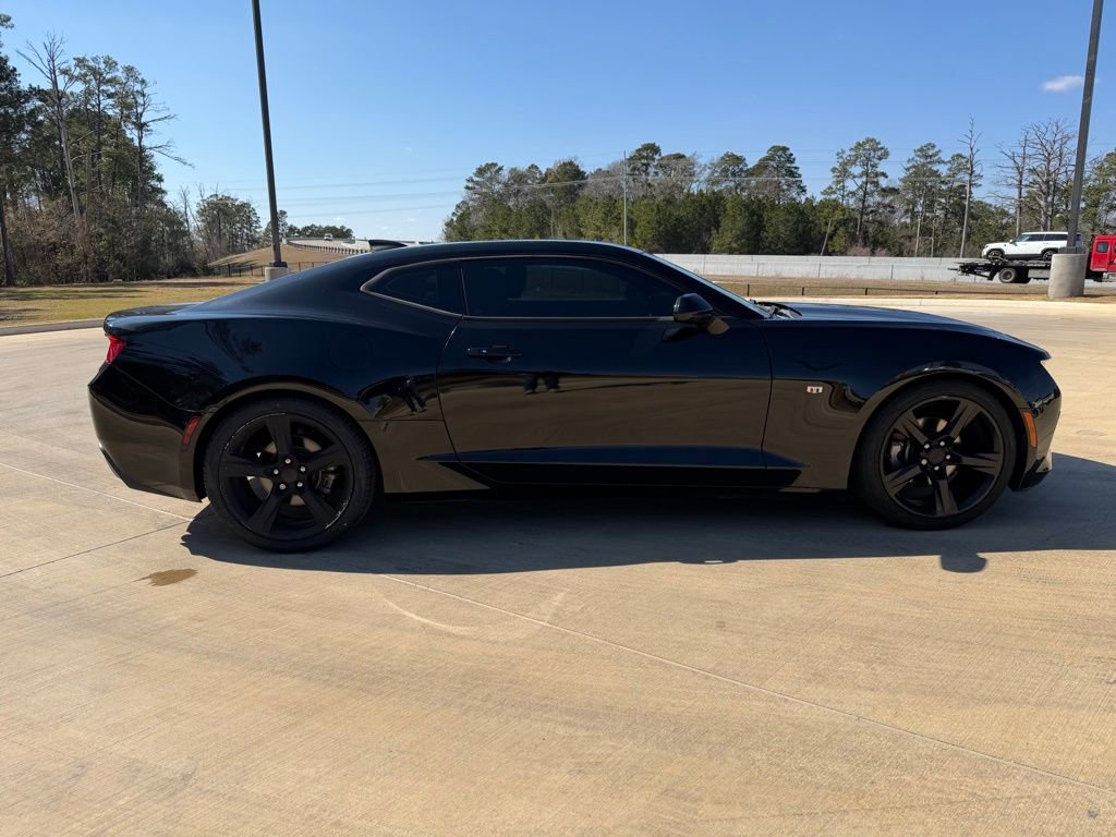 Used 2017 Chevrolet Camaro LT image 6