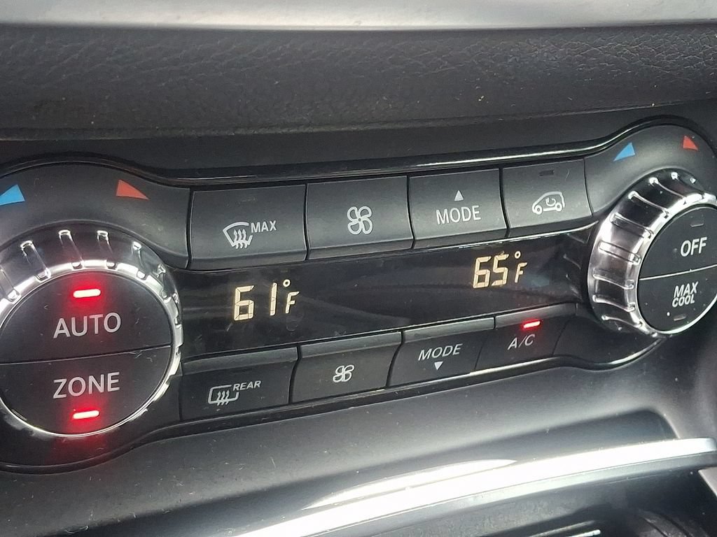 Used 2018 Mercedes-Benz GLA 250 4MATIC image 17