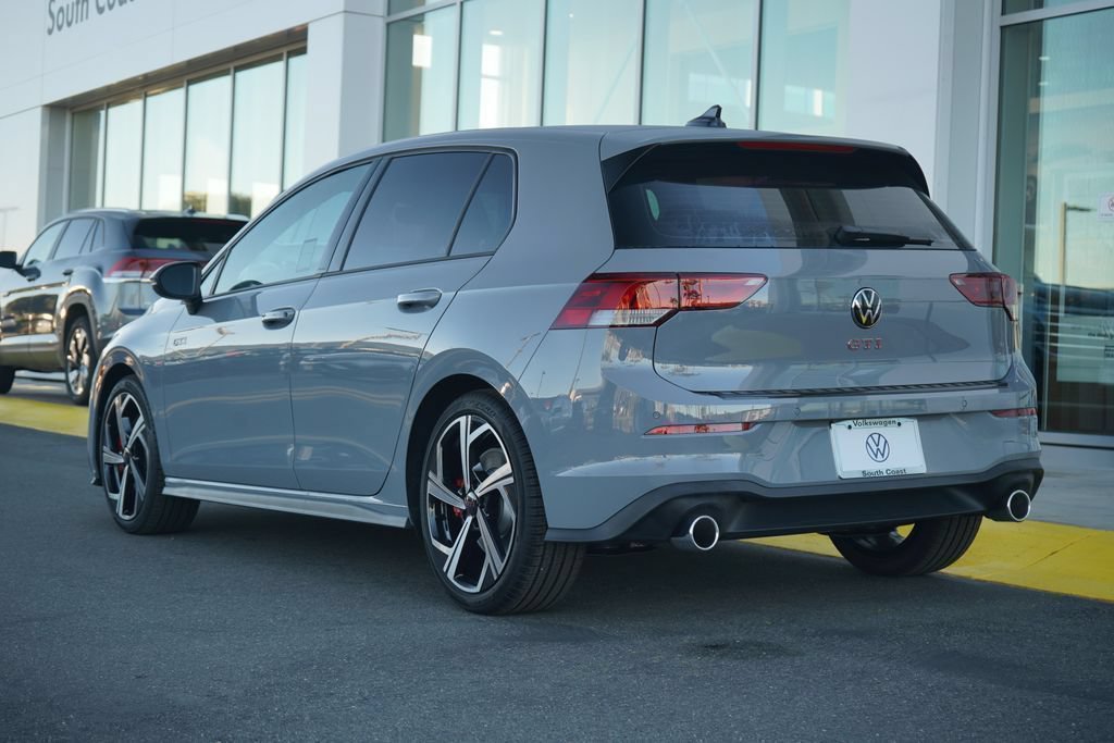 New 2026 Volkswagen GTI SE FWD image 3