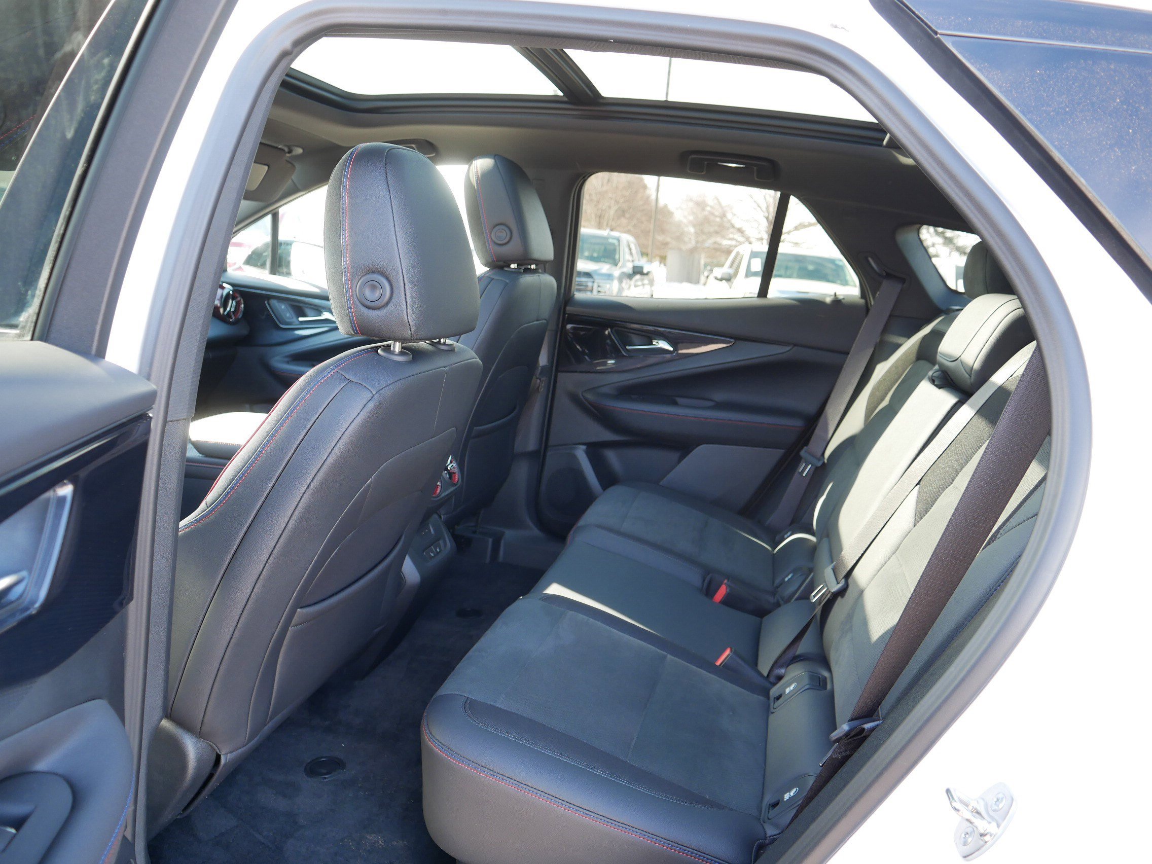 Used 2024 Chevrolet Blazer EV RS image 34