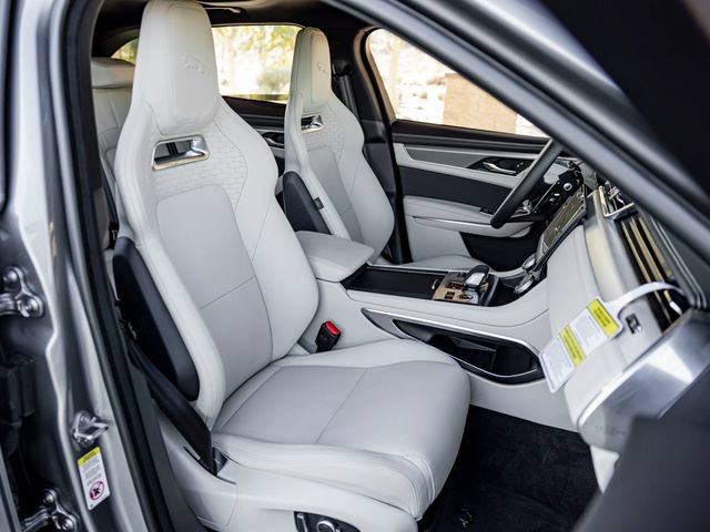 Certified 2025 Jaguar F-PACE R-Dynamic S AWD/4WD image 34