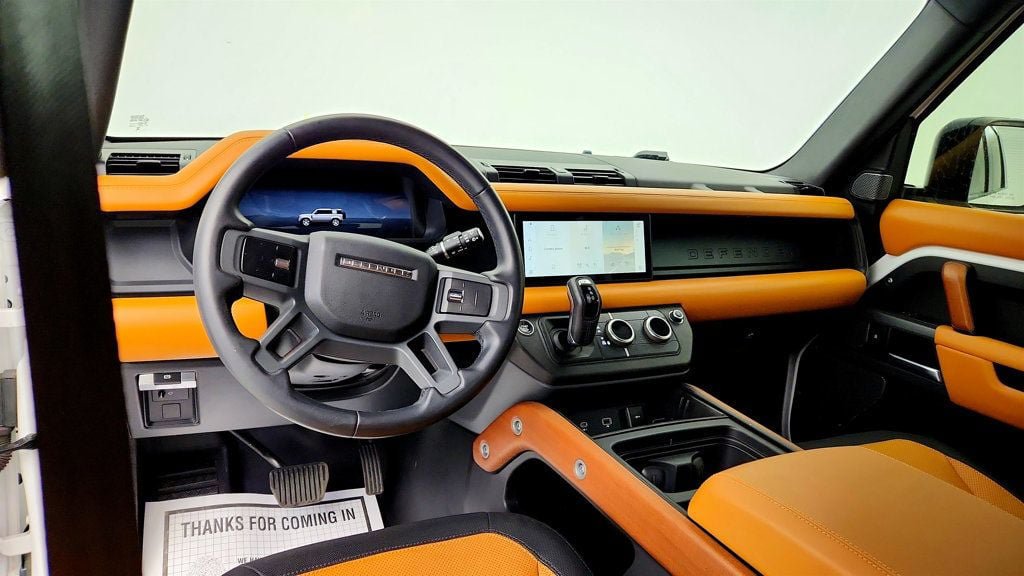 Used 2023 Land Rover Defender 110 X-Dynamic SE AWD/4WD image 13