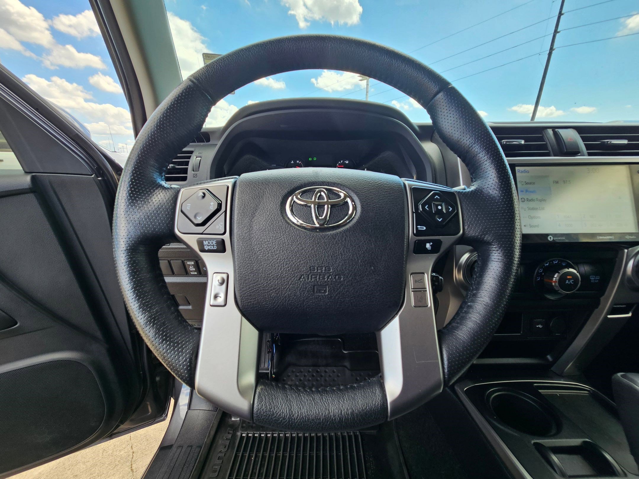 Used 2023 Toyota 4Runner SR5 Premium w/ Moonroof Package RWD image 16