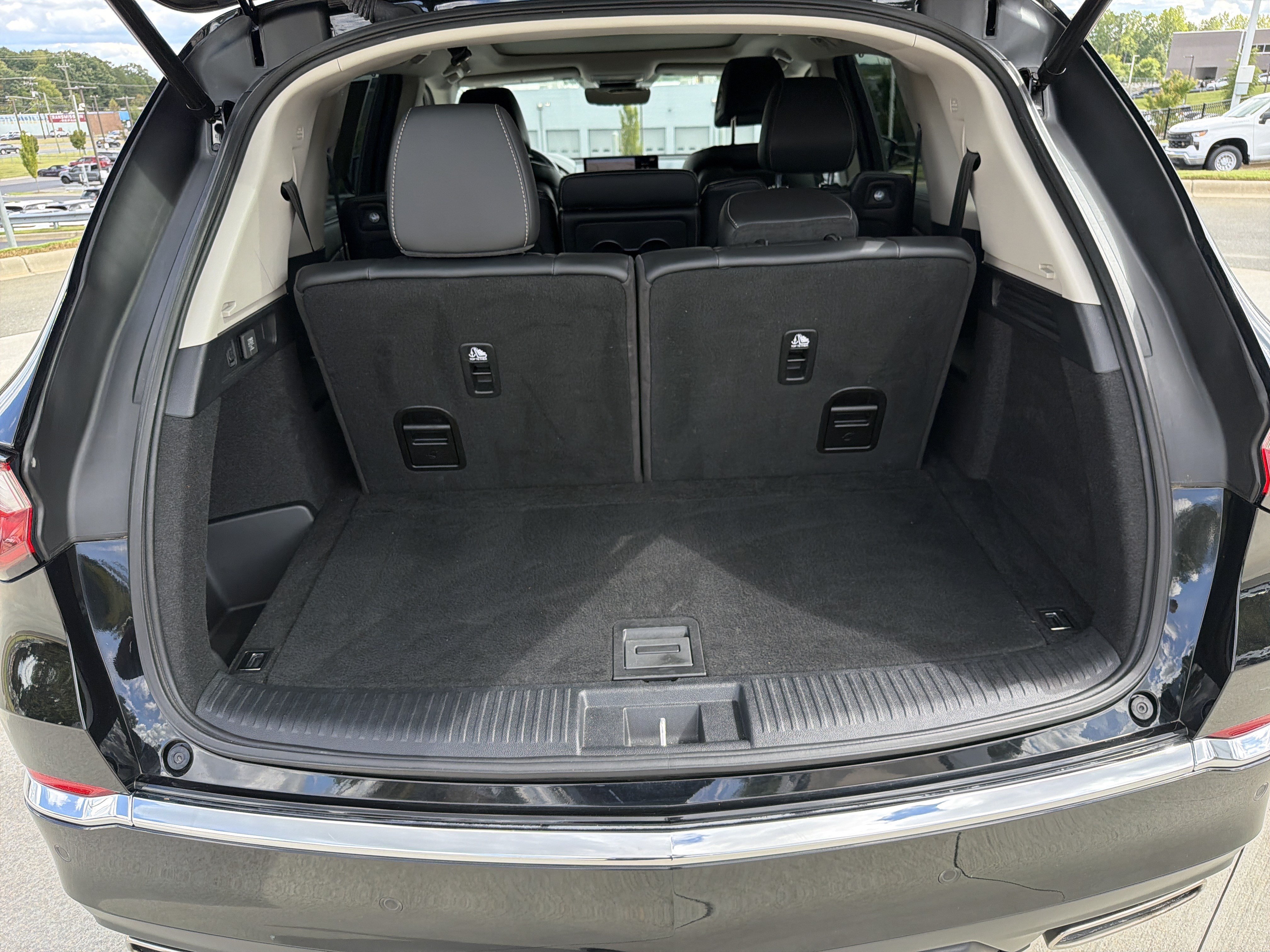 Certified 2024 Acura MDX w/ Technology Package FWD image 33