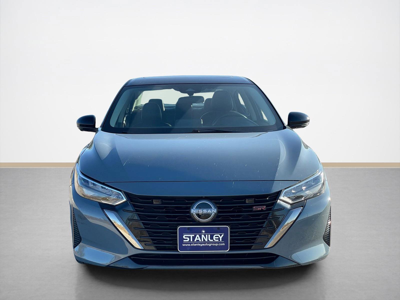 Used 2024 Nissan Sentra SR w/ SR Premium Package image 2