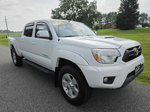 Used 2013 Toyota Tacoma 4x4 Double Cab w/ TRD Sport Pkg image 4